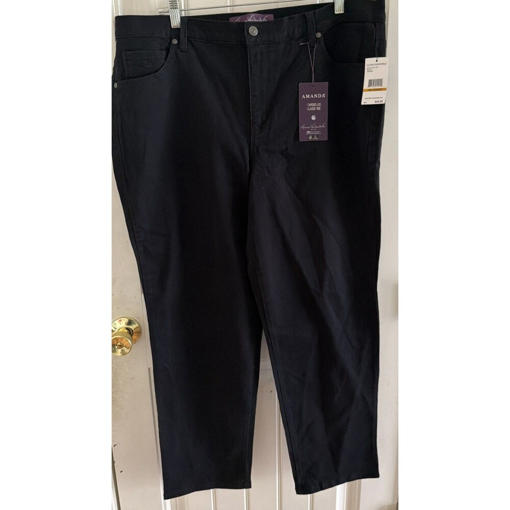 NWT Gloria Vanderbilt Jeans Womens Size 16 Black Amanda Classic Rise